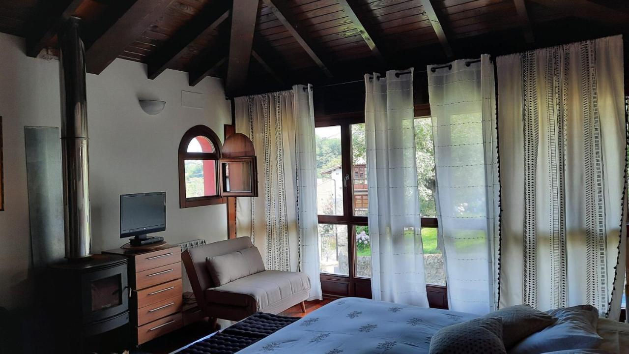 La Casa De Abajo Villa Llanes Exteriör bild